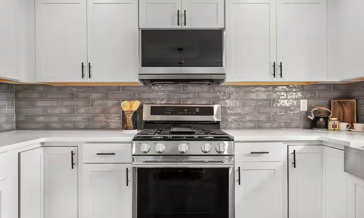 Photo of Kitchen in Summerville Historic District