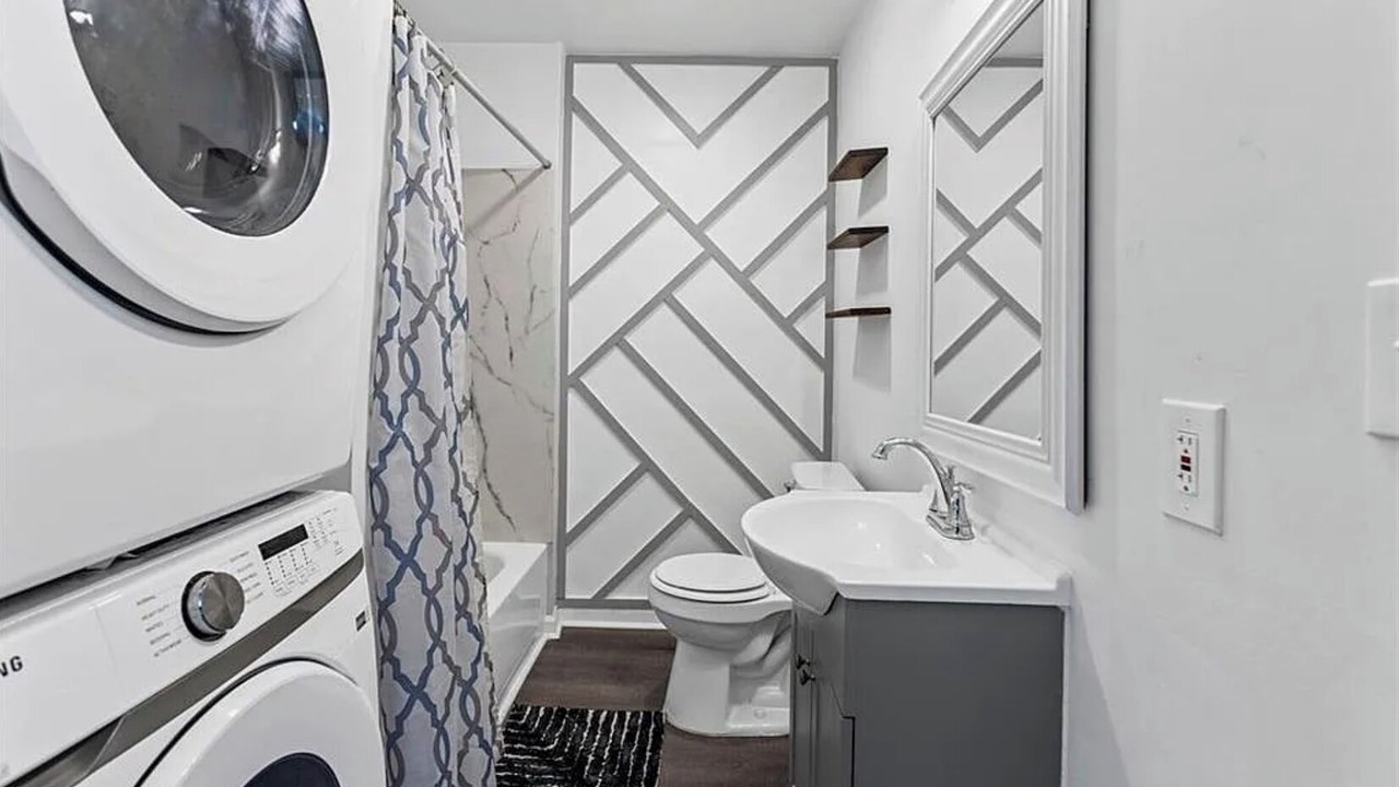Photo of Bathroom in Church Street