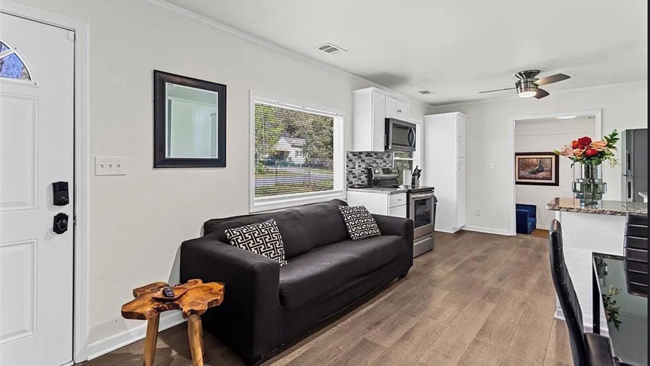 Photo of Livingroom in Church Street