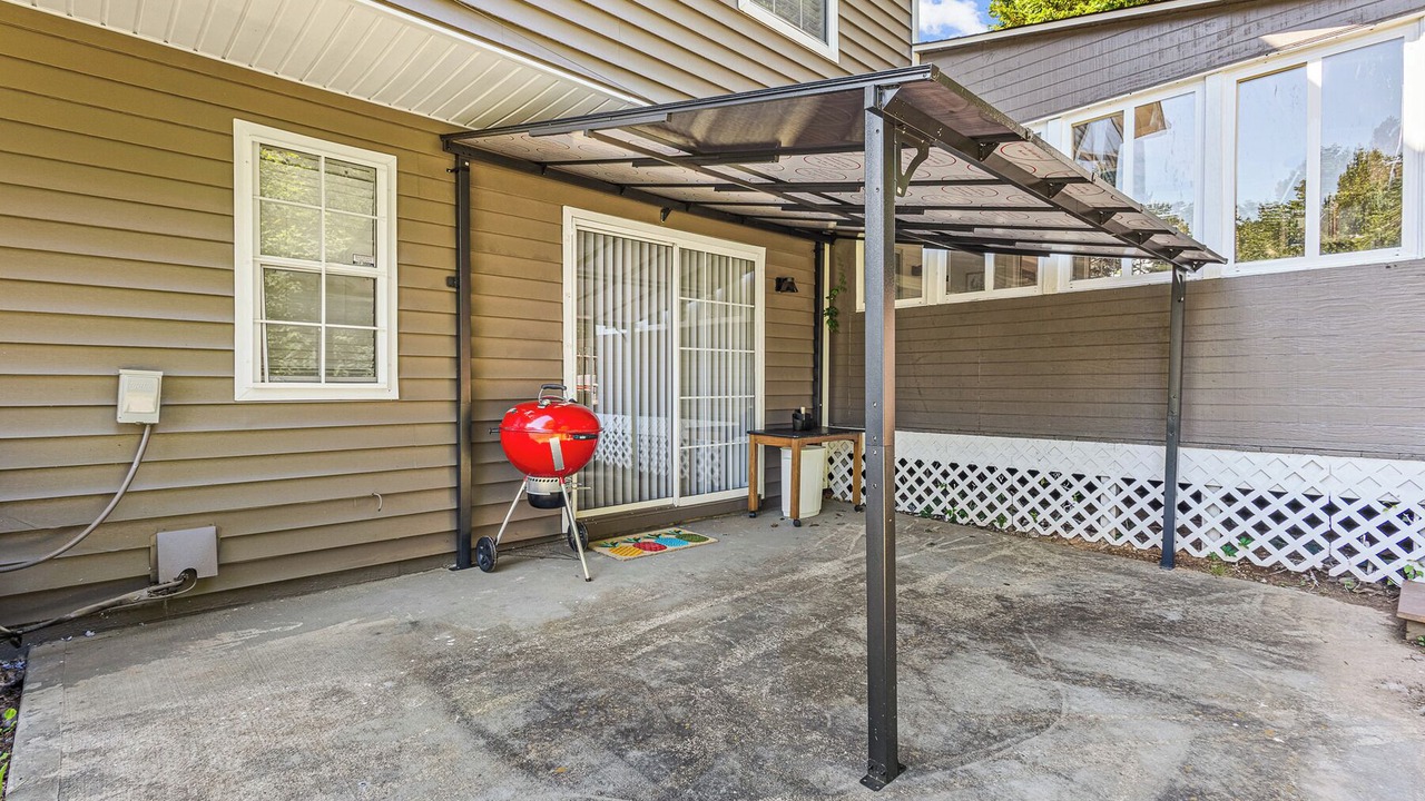 Photo of Patio Balcony in Church Street