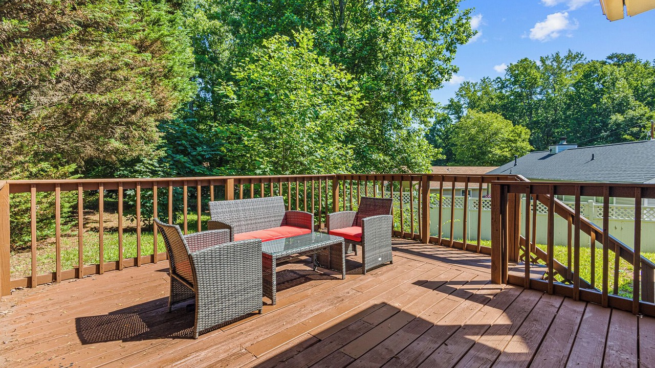 Photo of Patio Balcony in Church Street