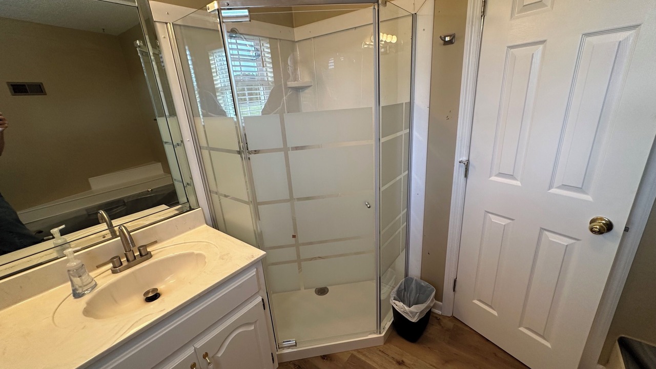 Photo of Bathroom in Boaz