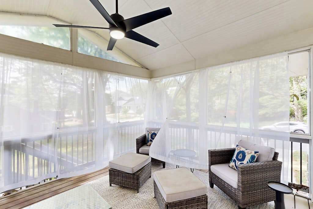 Photo of Livingroom in Loring Heights