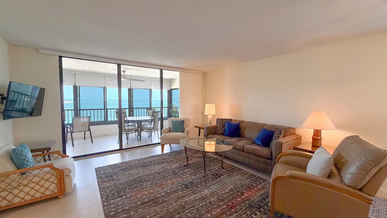Photo of Livingroom in Punta Rassa