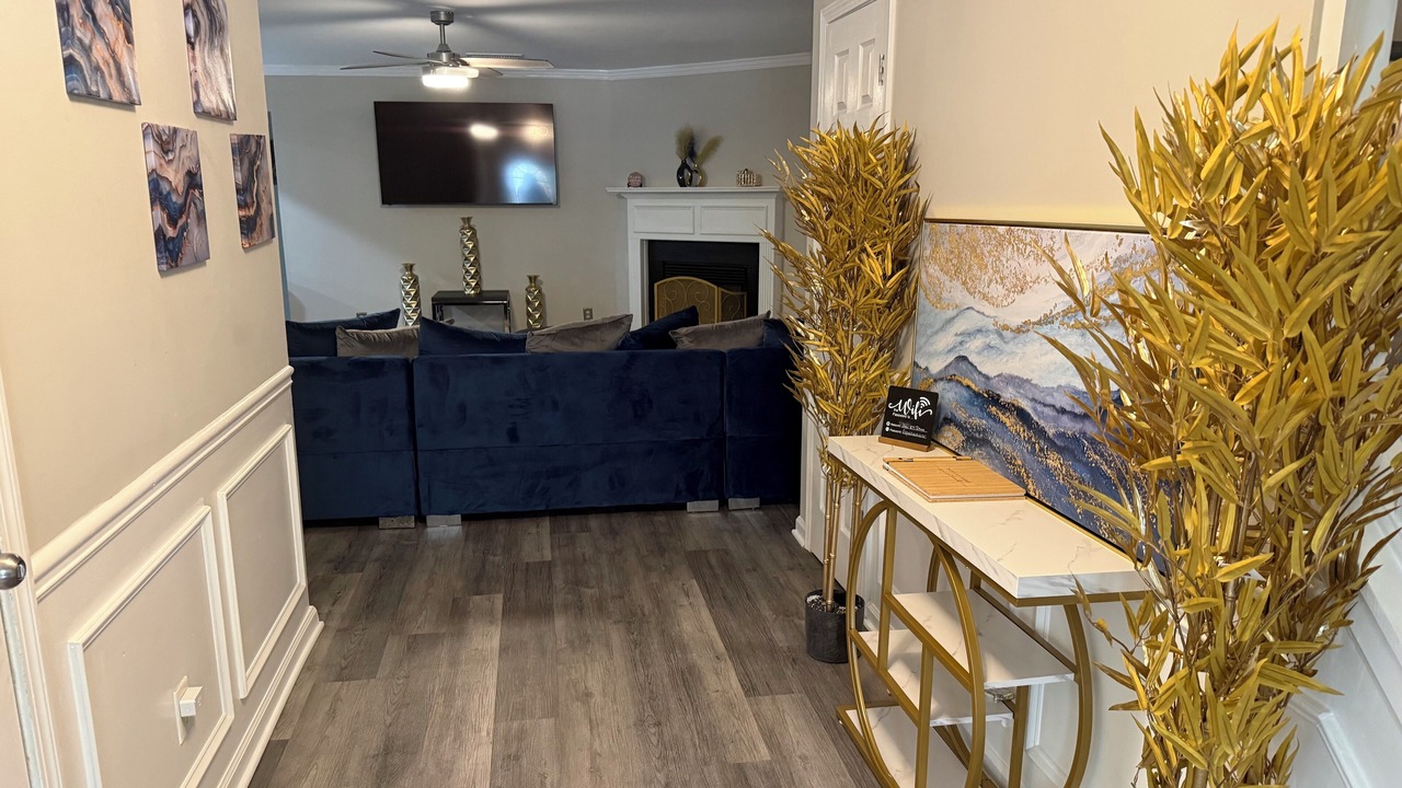 Photo of Livingroom in Riverdale
