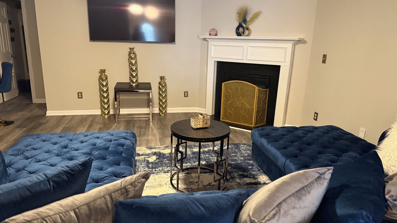 Photo of Livingroom in Riverdale