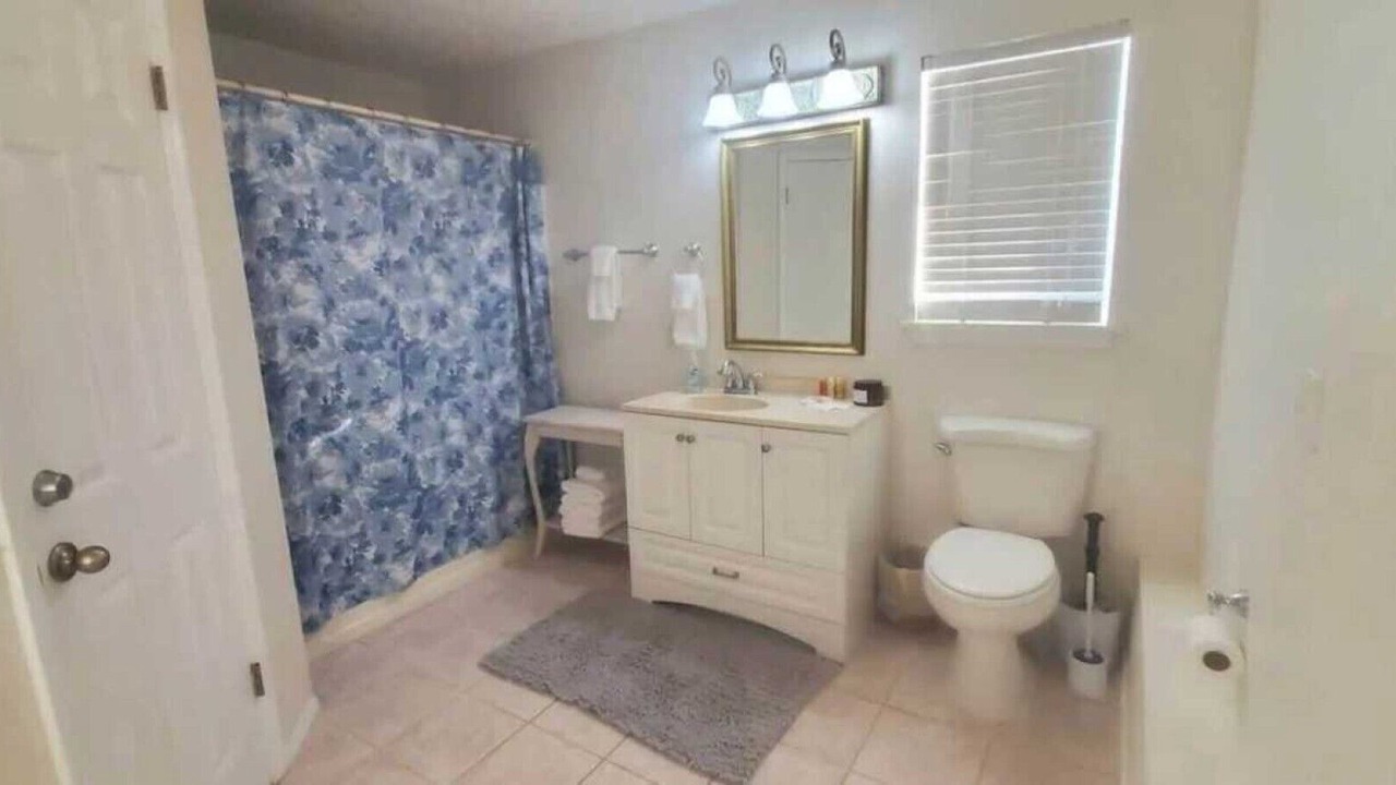Photo of Bathroom in Gulf Shores