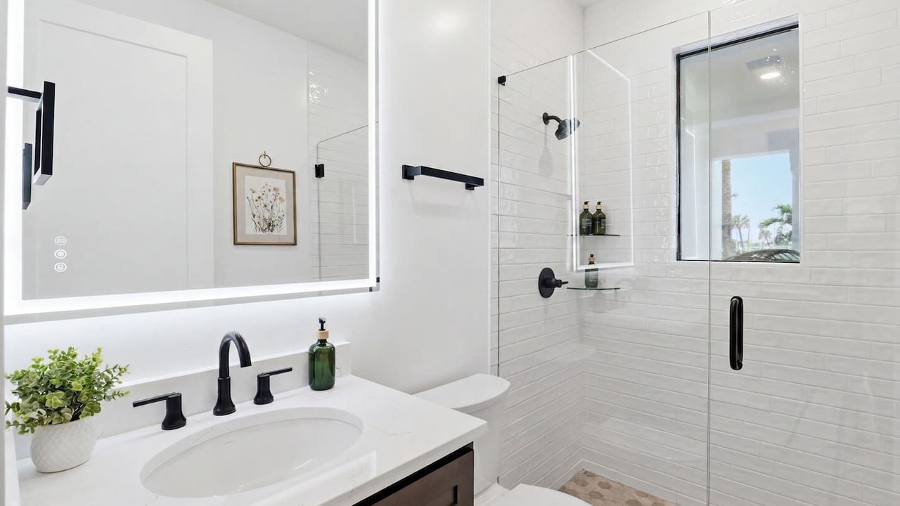 Photo of Bathroom in Melbourne Beach