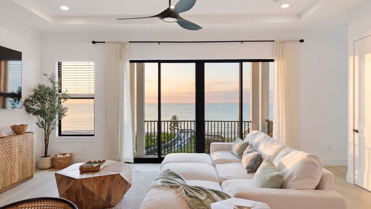 Photo of Livingroom in Melbourne Beach