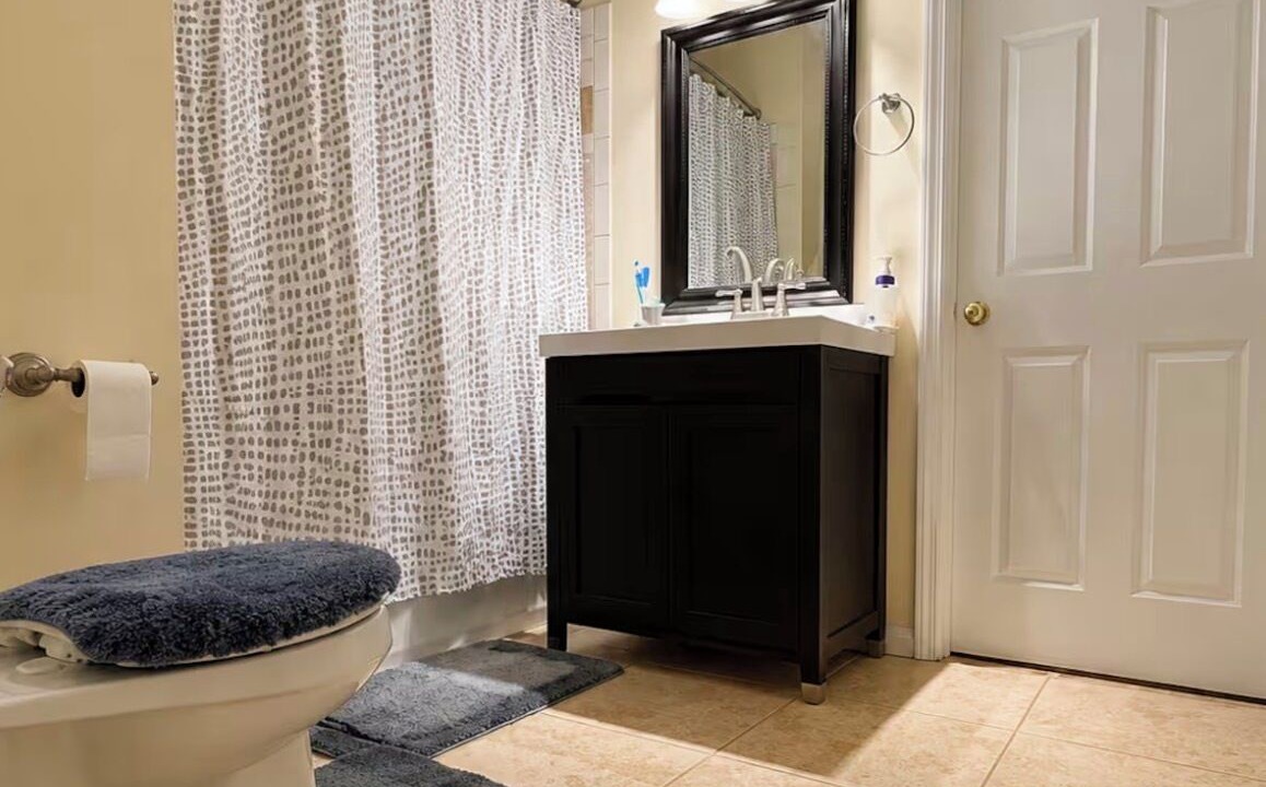 Photo of Bathroom in Prosperity Church Road