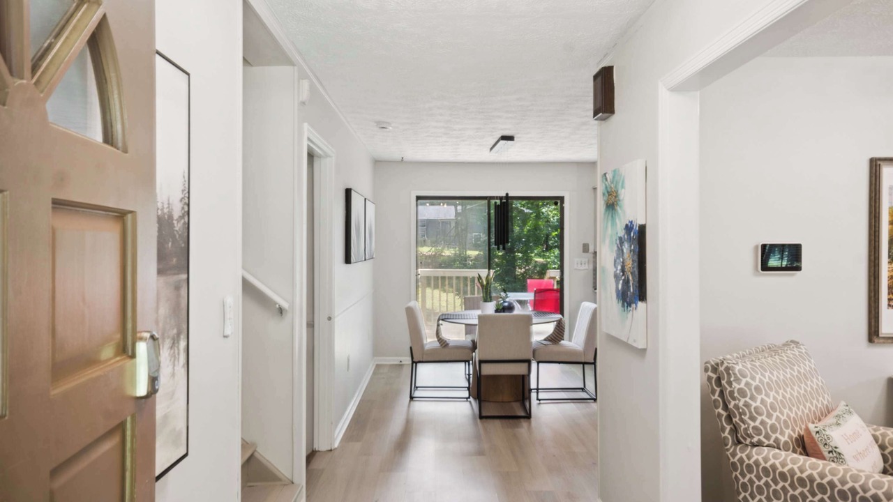 Photo of Livingroom in Riverdale
