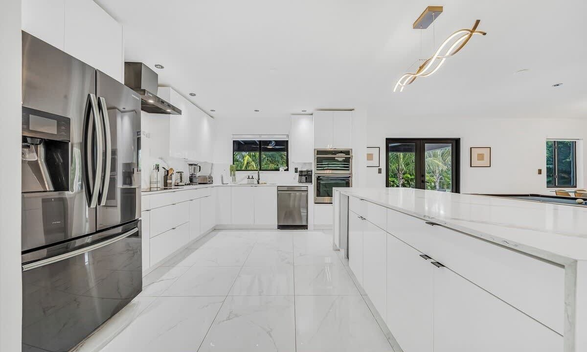Photo of Kitchen in Golden Glades