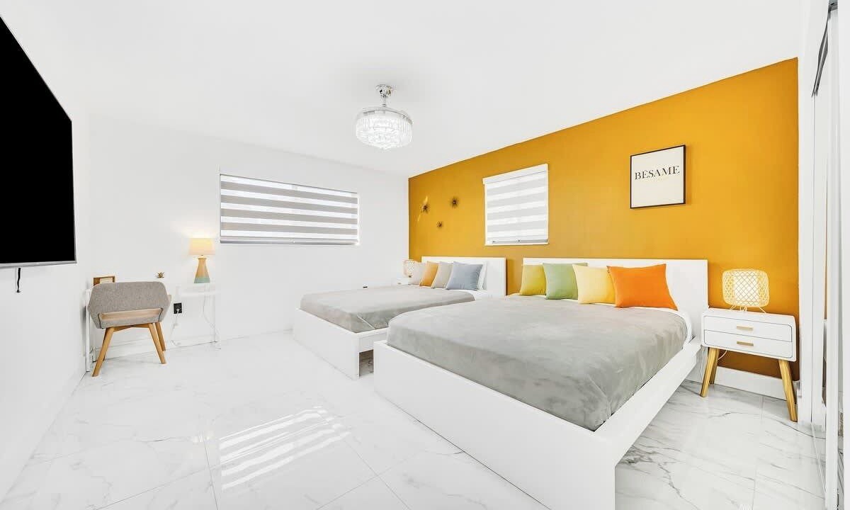Photo of Bedroom in Golden Glades