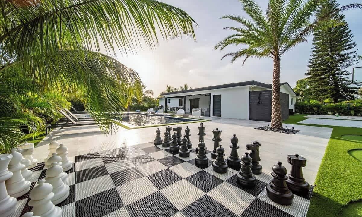 Photo of Outdoor in Golden Glades