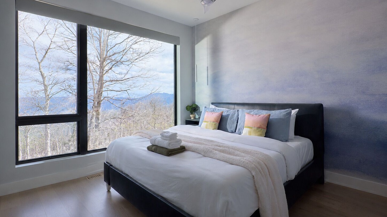 Photo of Bedroom in Marshall