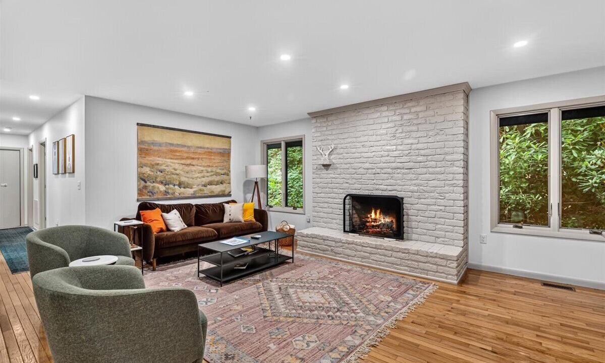 Photo of Livingroom in Waynesville