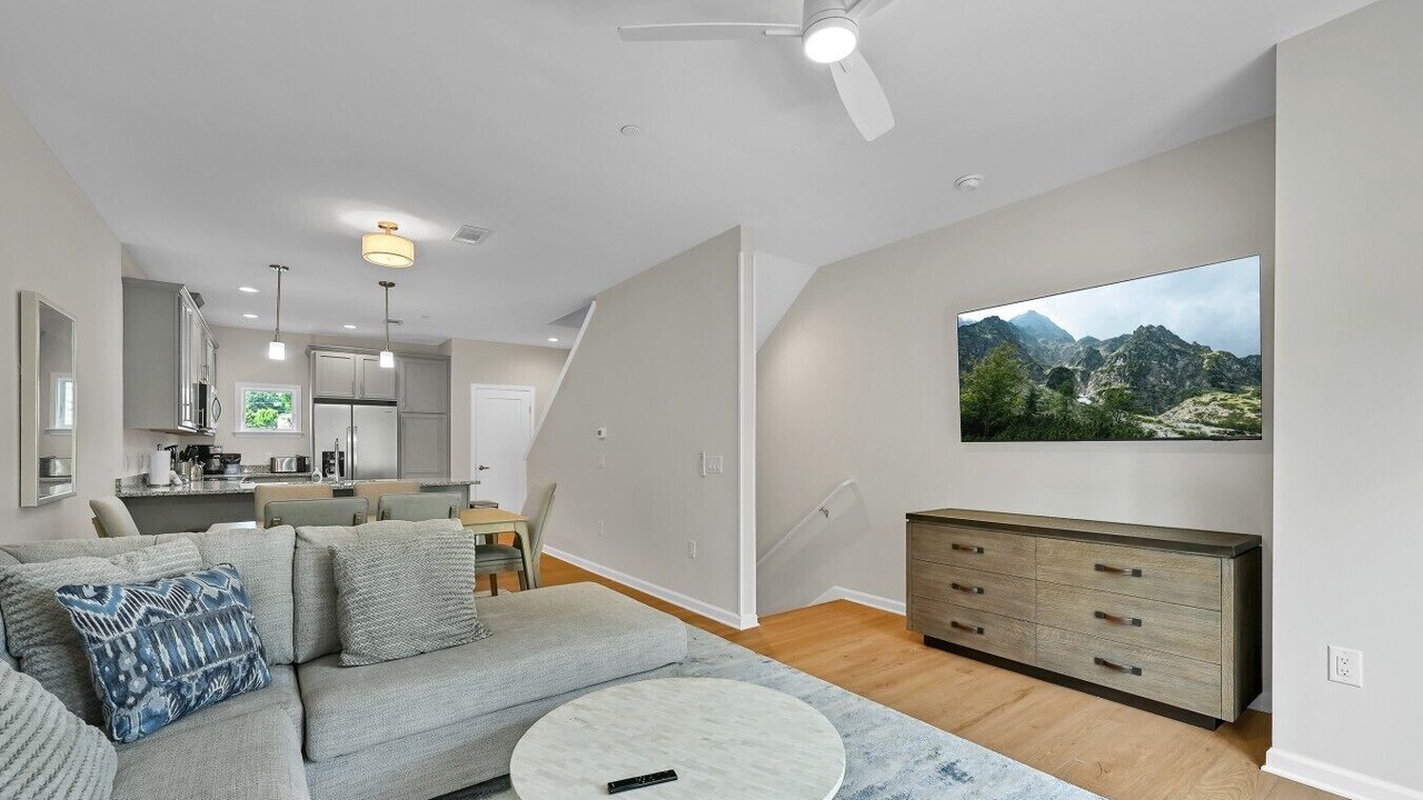 Photo of Livingroom in Asheville