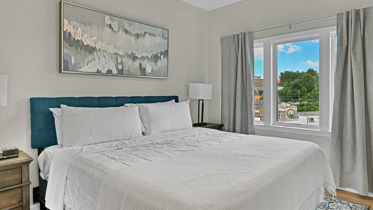 Photo of Bedroom in Asheville