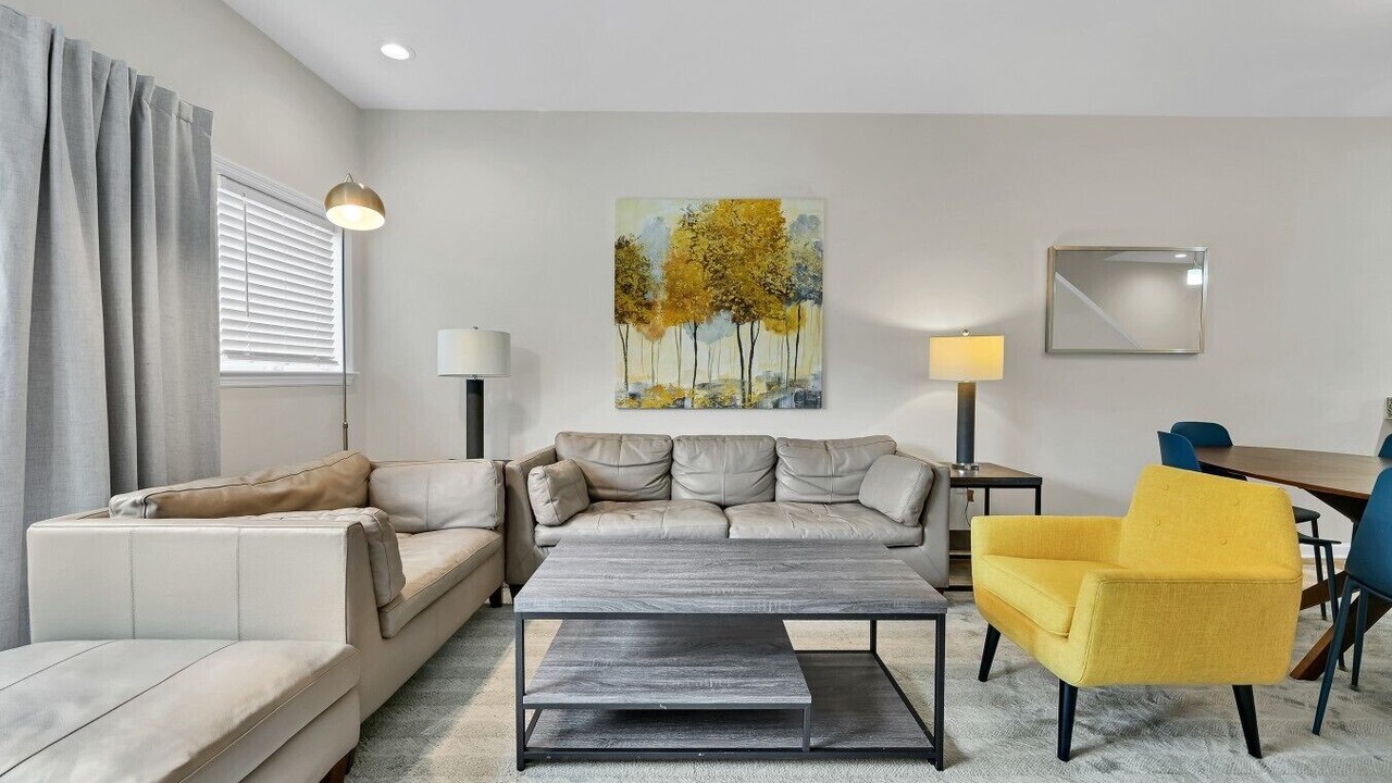Photo of Livingroom in Asheville