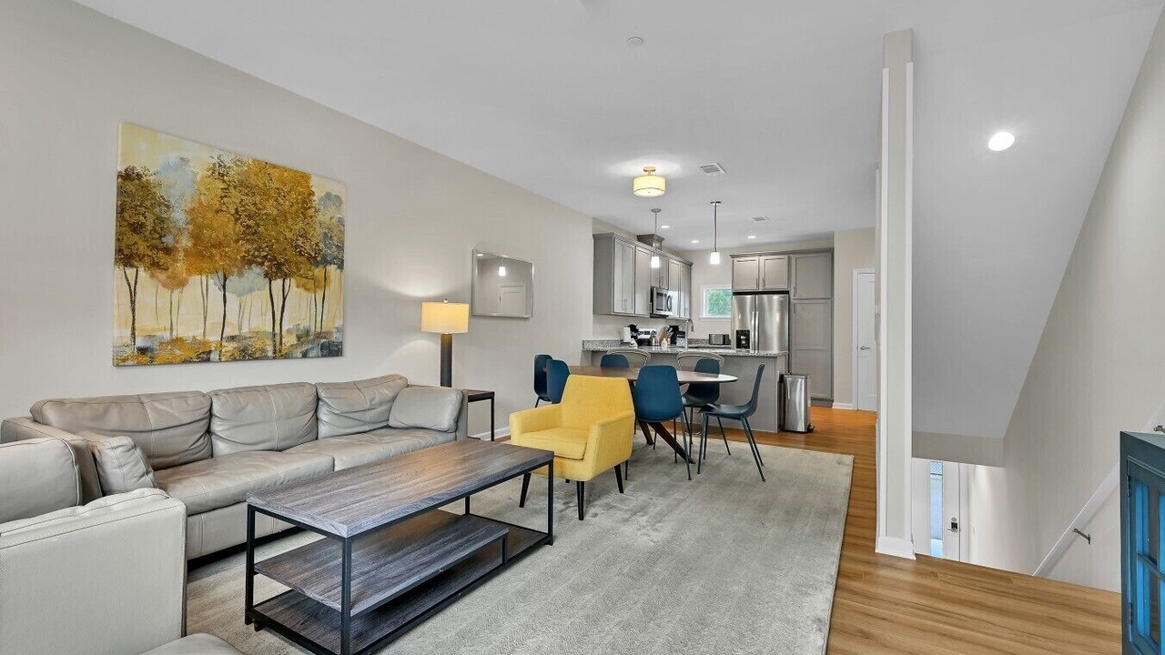 Photo of Livingroom in Asheville