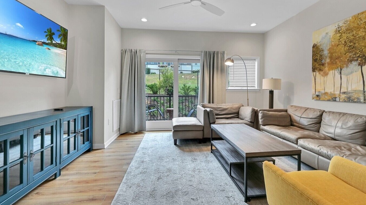 Photo of Livingroom in Asheville