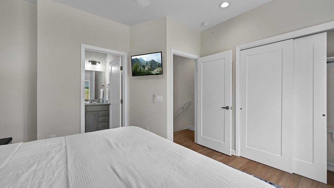 Photo of Bedroom in Asheville
