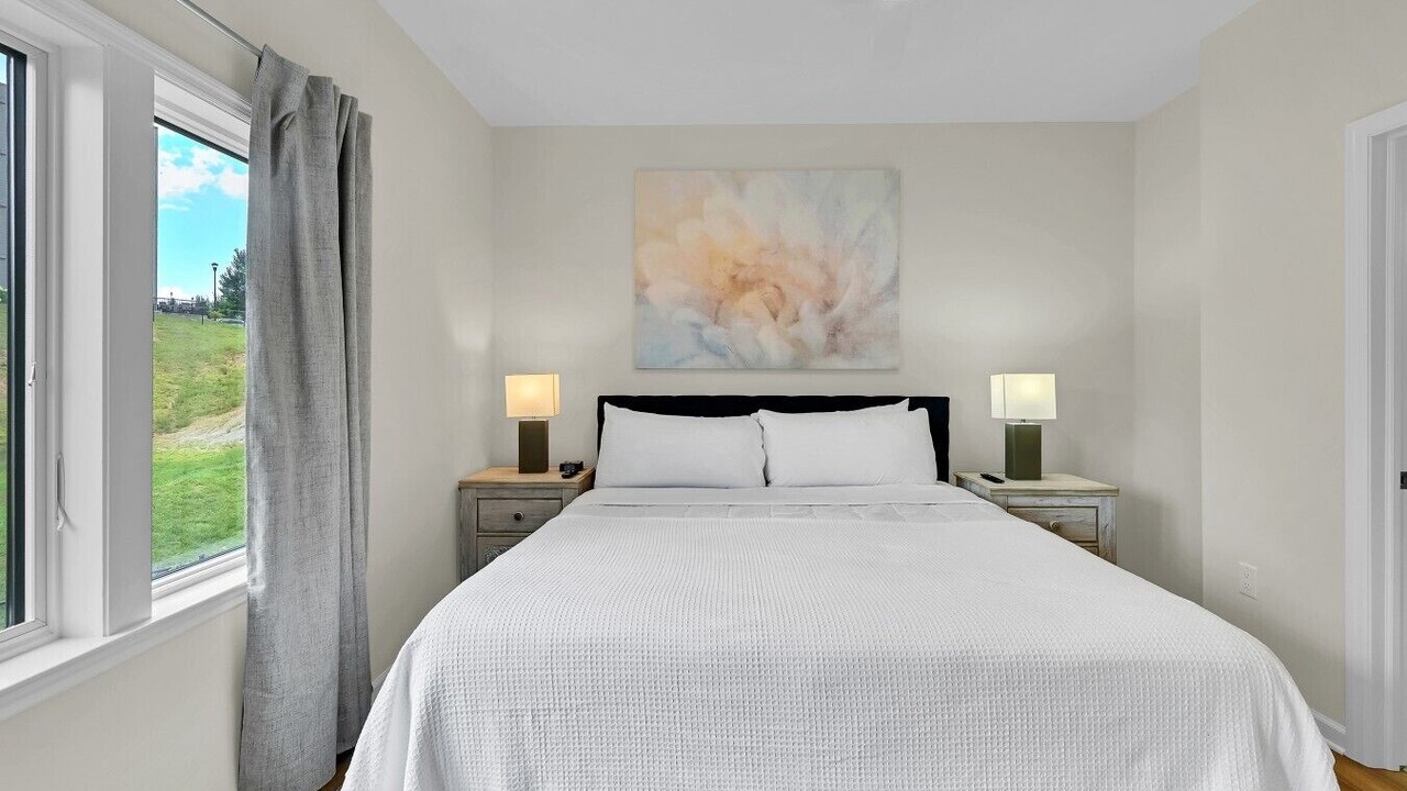 Photo of Bedroom in Asheville