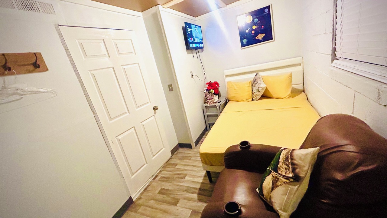 Photo of Bedroom in Forest Park
