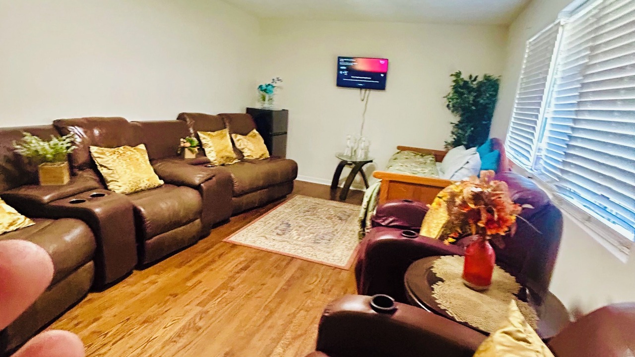 Photo of Livingroom in Forest Park