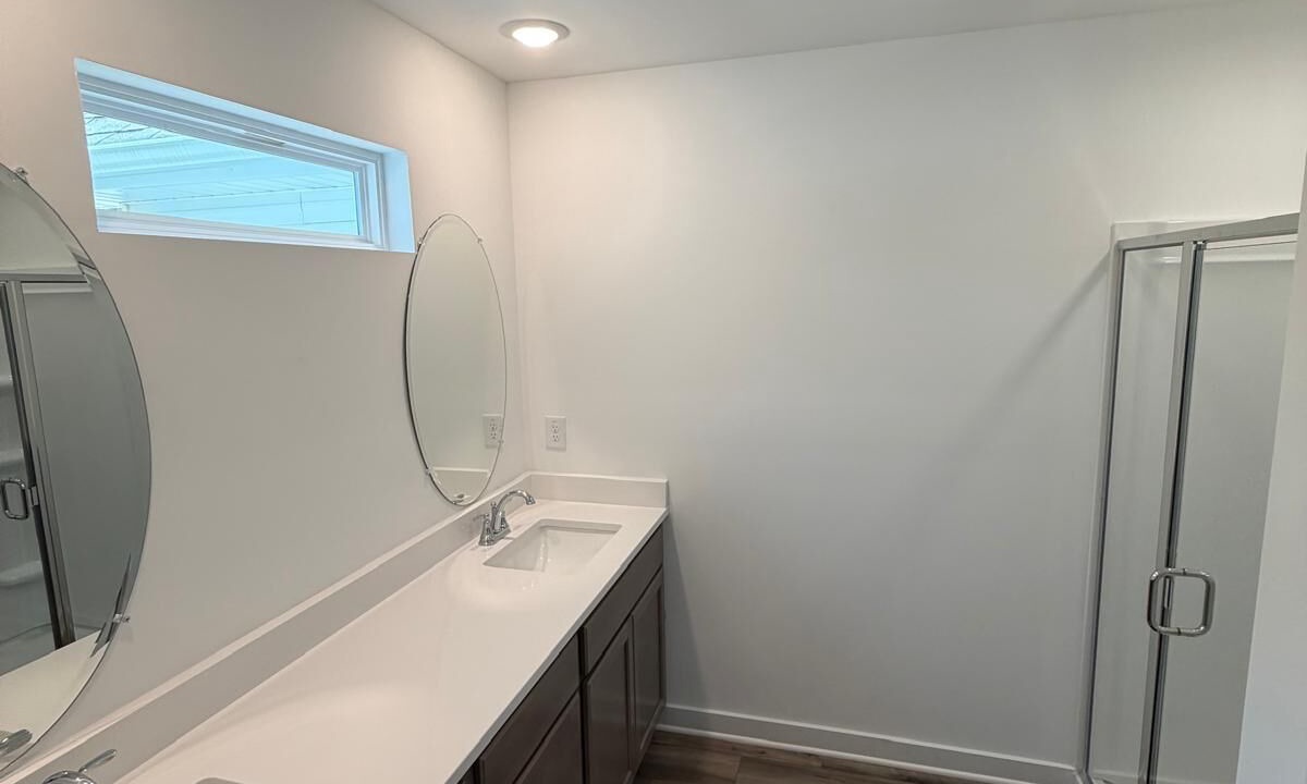 Photo of Bathroom in Morrow
