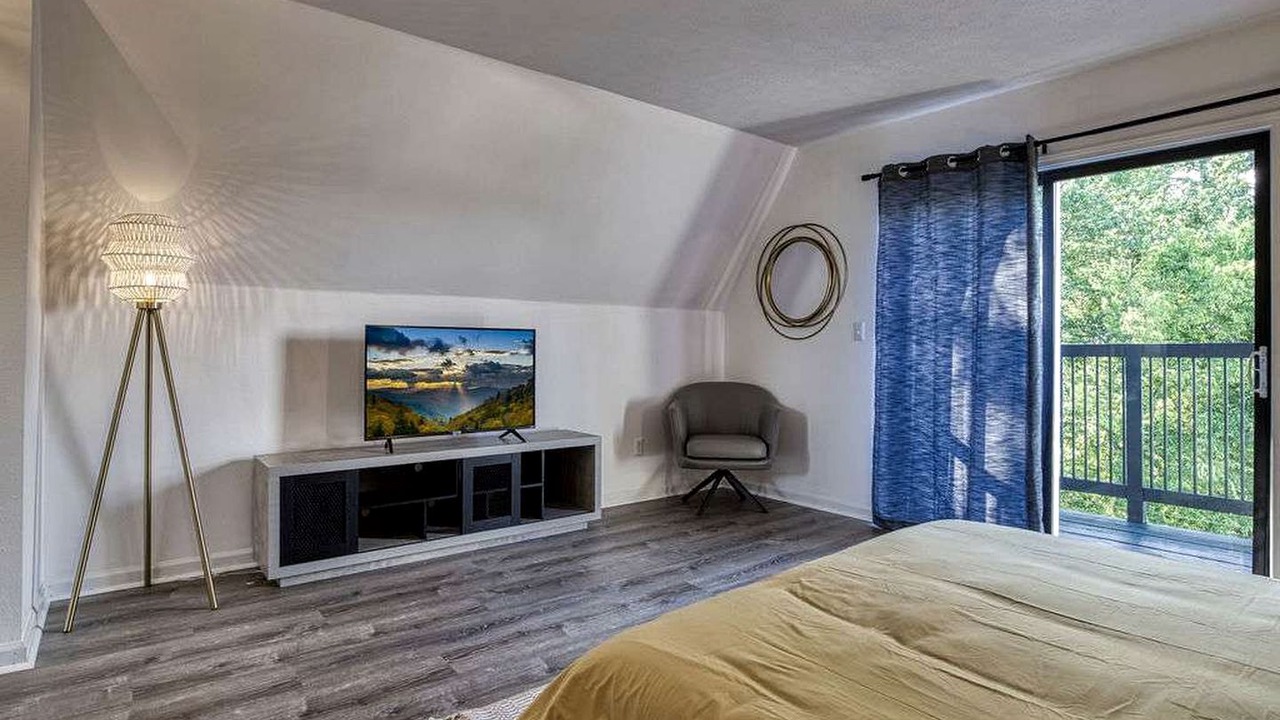 Photo of Bedroom in Kodak