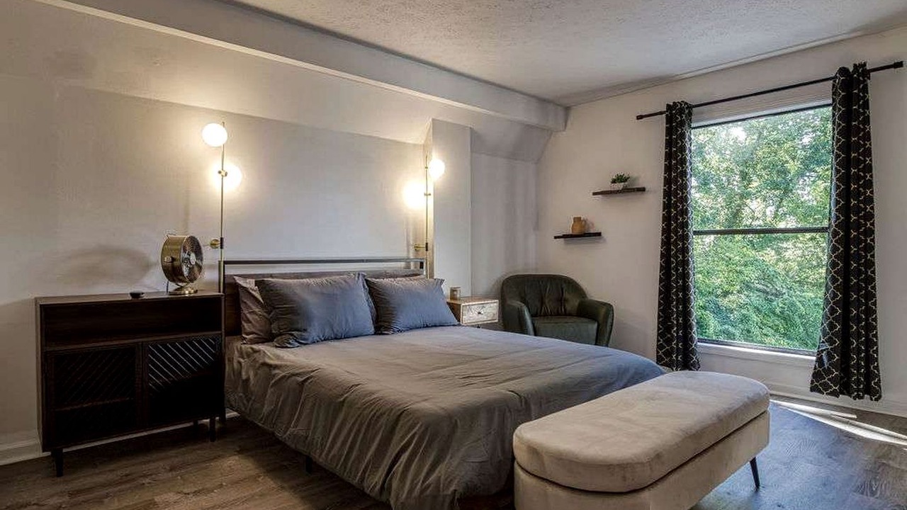 Photo of Bedroom in Kodak