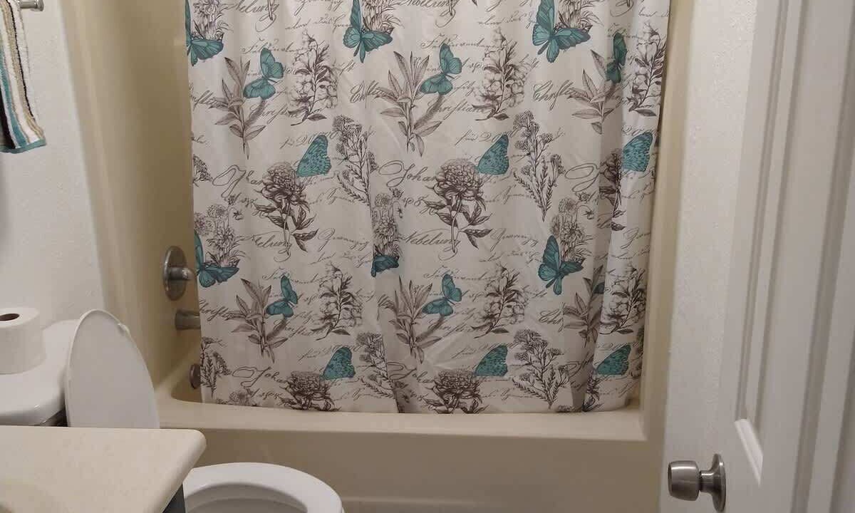 Photo of Bathroom in Dock Junction