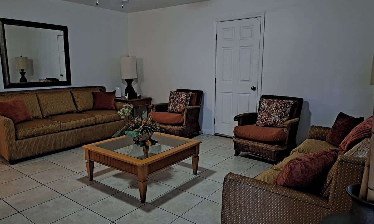 Photo of Livingroom in Dock Junction