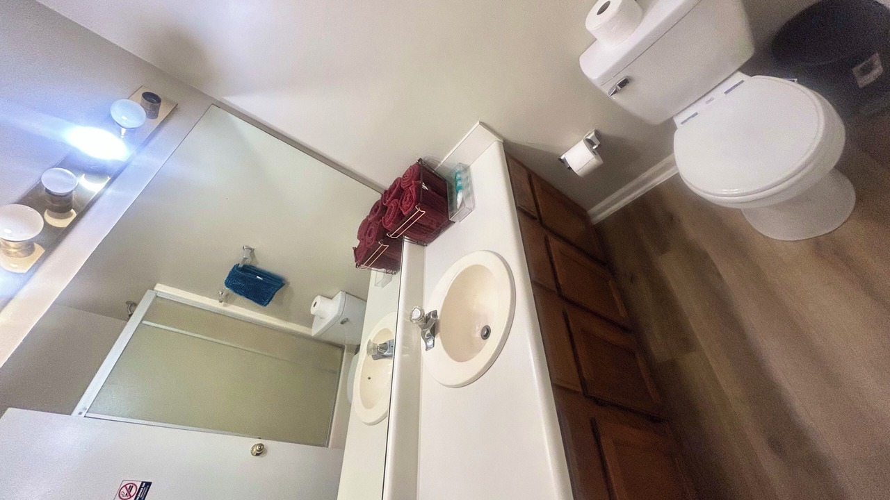Photo of Bathroom in Morrow