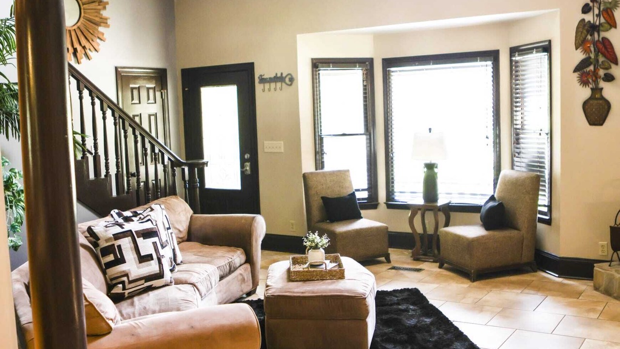 Photo of Livingroom in Macon