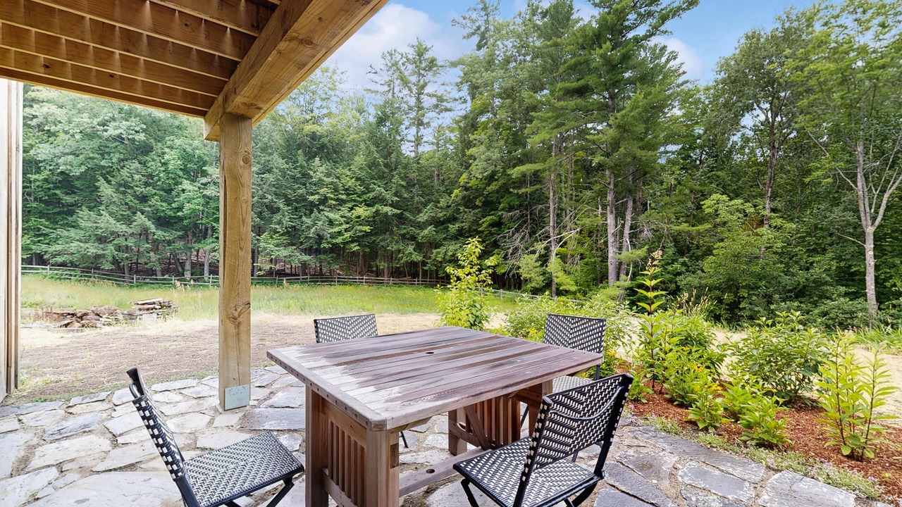 Photo of Outdoor in West Woodstock