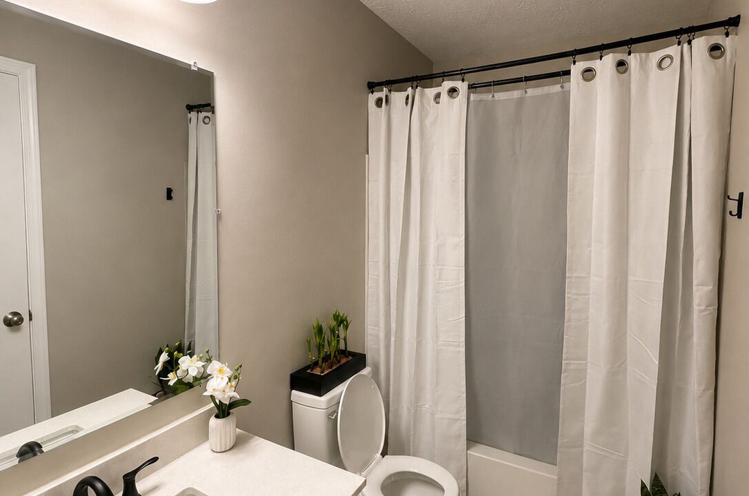 Photo of Bathroom in Riverdale