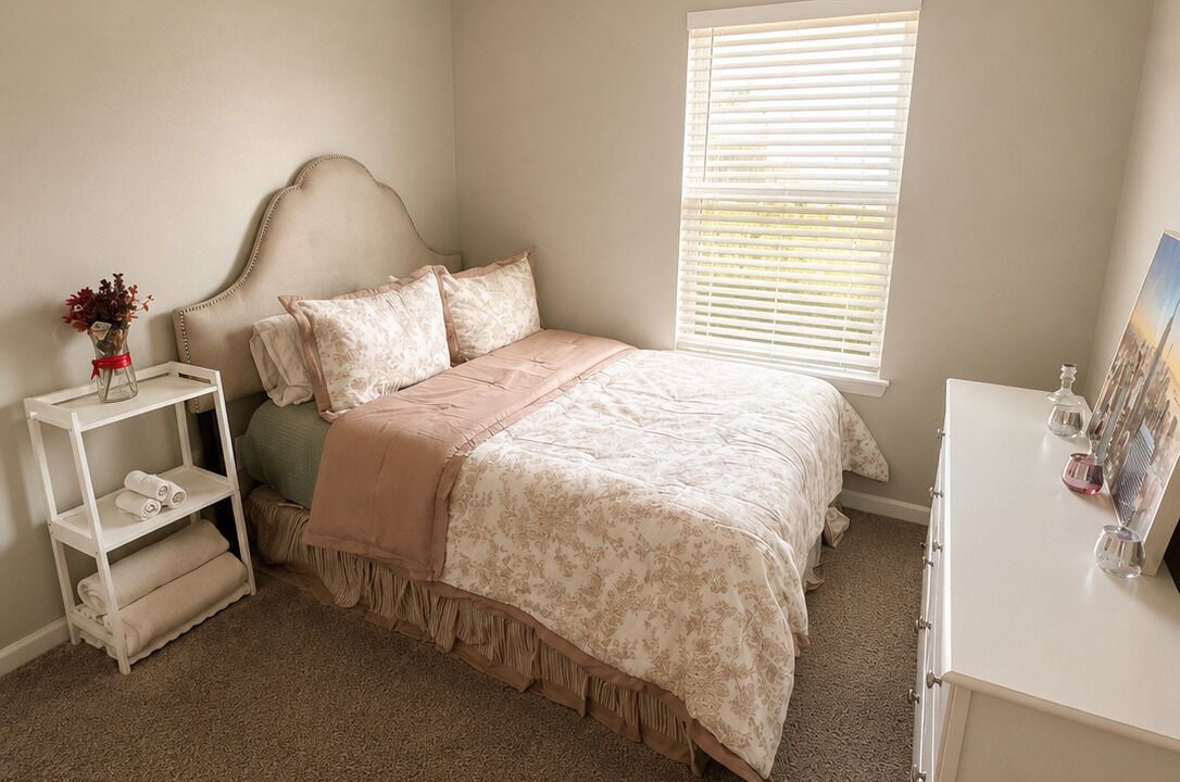 Photo of Bedroom in Riverdale