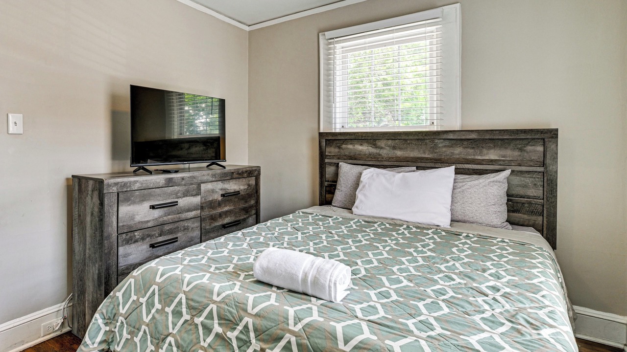 Photo of Bedroom in Wesley Heights