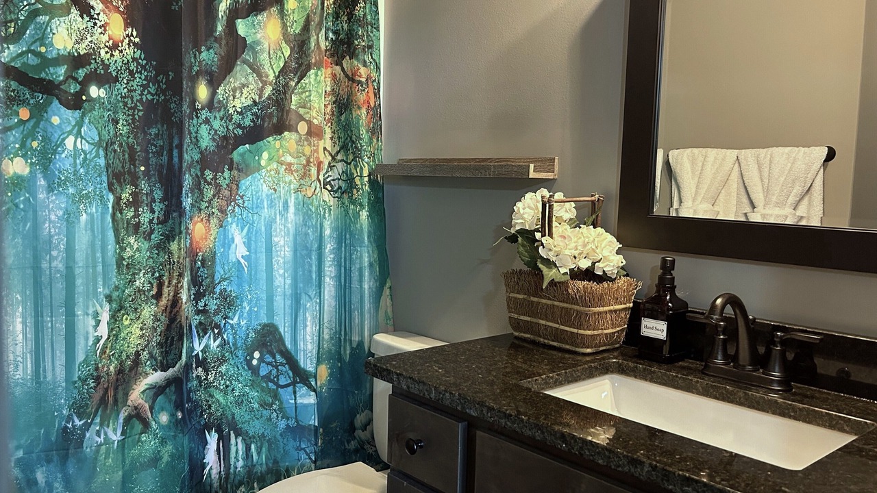 Photo of Bathroom in Kodak