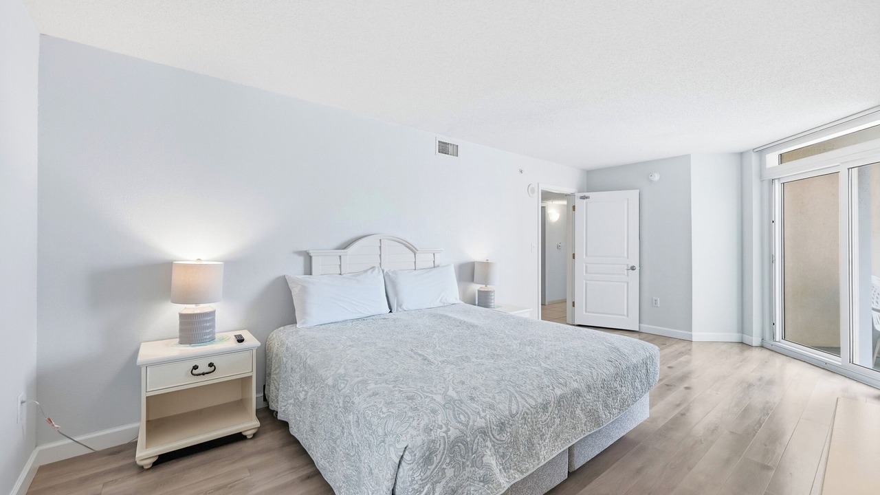 Photo of Bedroom in Atlantic Beach