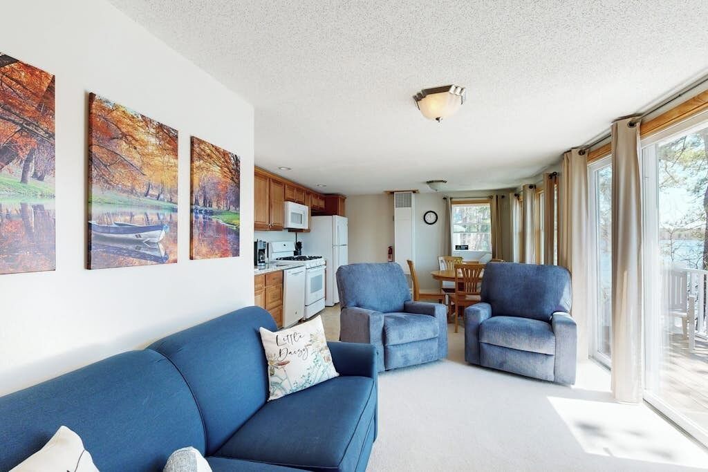 Photo of Livingroom in The Bays