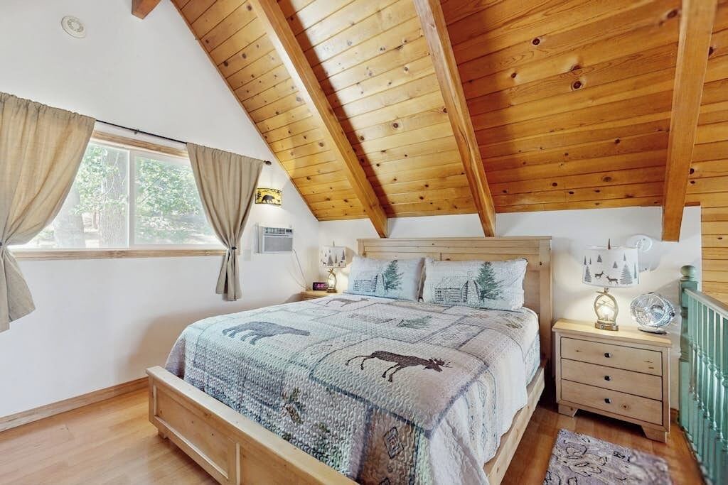 Photo of Bedroom in Cedar Glen