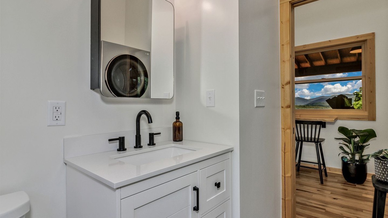 Photo of Bathroom in Marshall