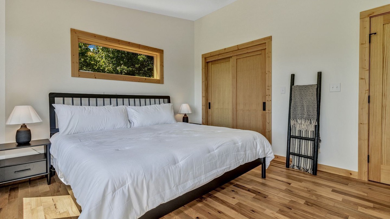 Photo of Bedroom in Marshall