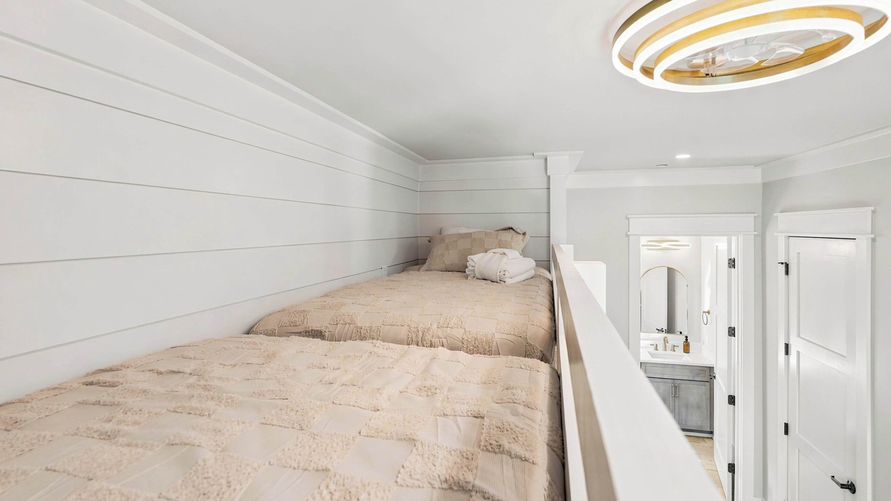 Photo of Bedroom in Laguna Beach