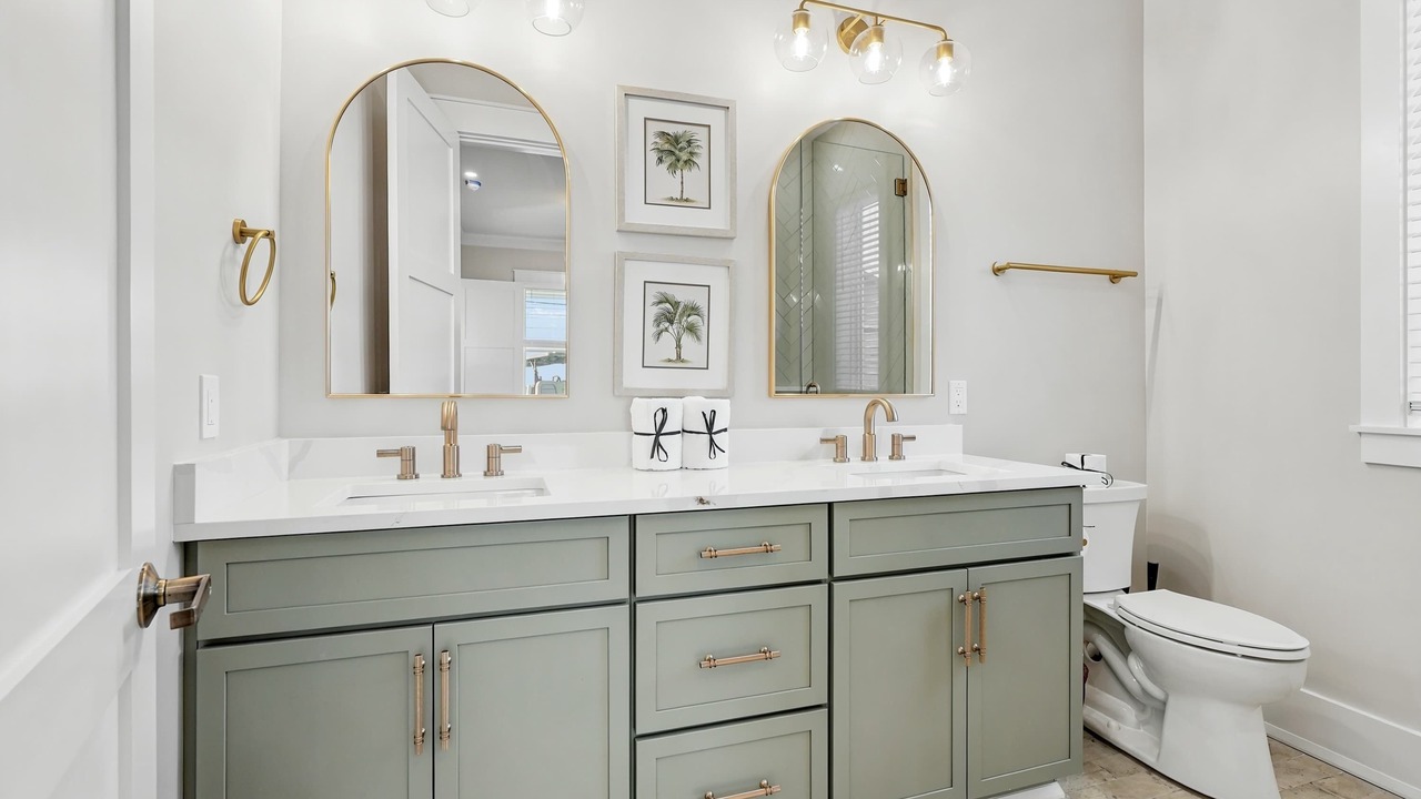Photo of Bathroom in Laguna Beach