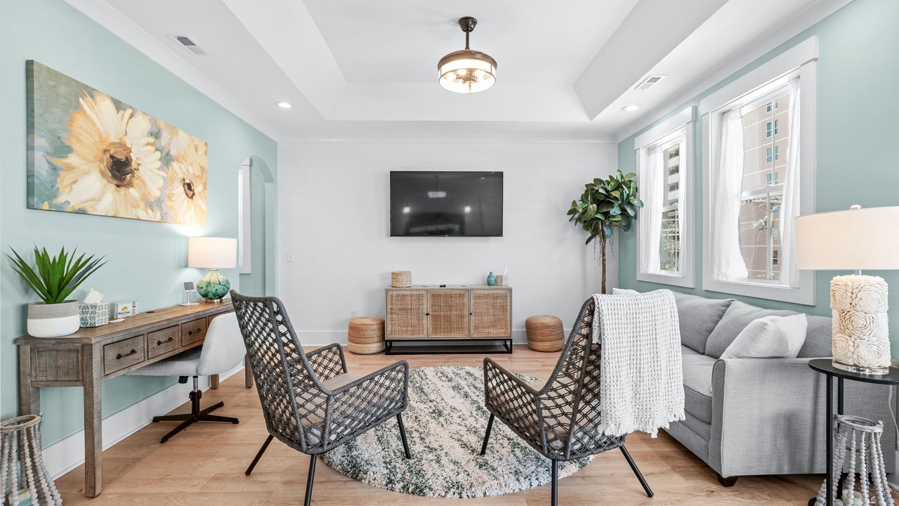 Photo of Livingroom in Atlantic Beach