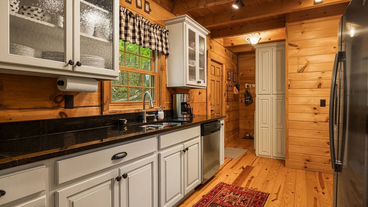 Photo of Kitchen in Wolf Laurel